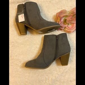 🛍 Women’s Heels Taupe gay  super sexy Boot size:9